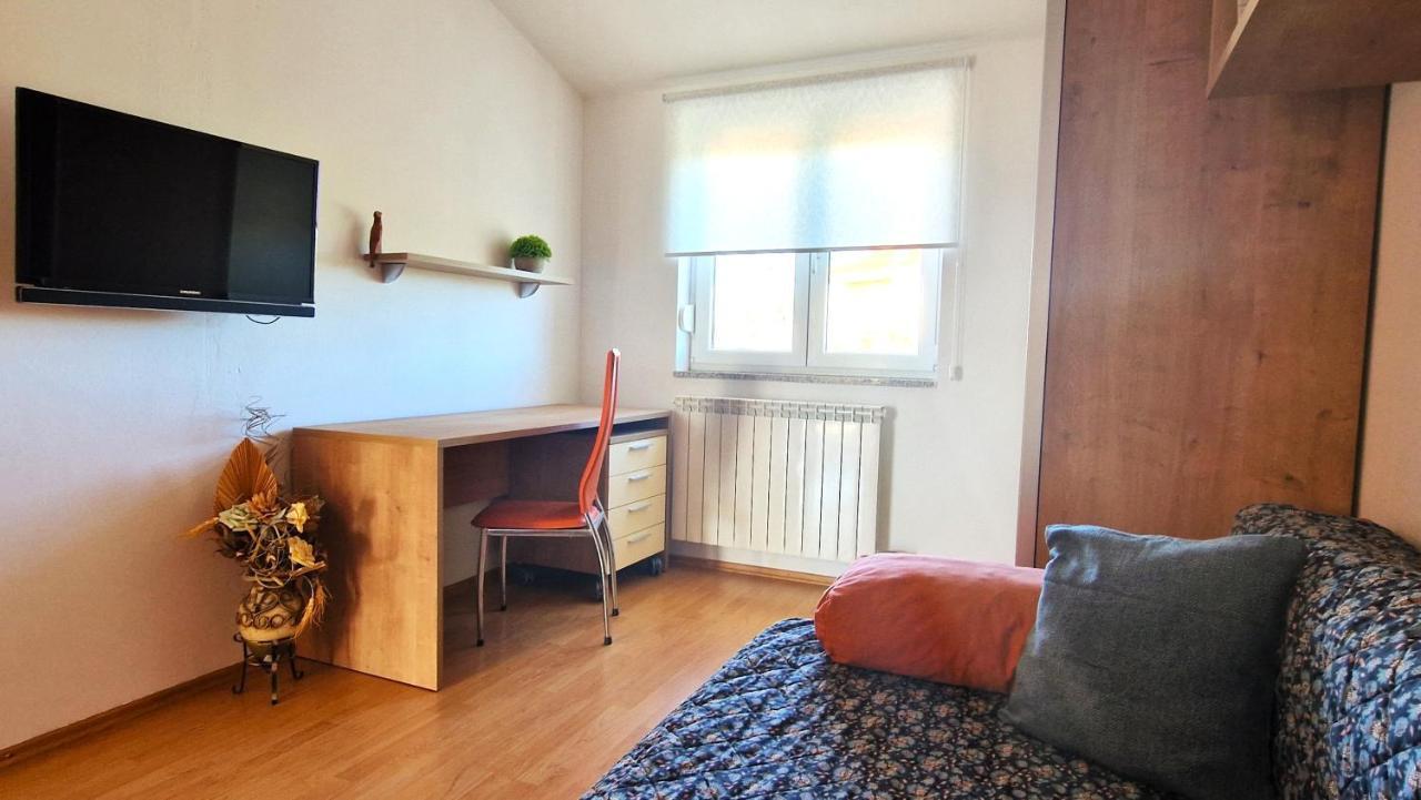Apartments Ana & Ivan 크르크 외부 사진