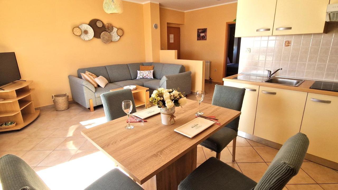 Apartments Ana & Ivan 크르크 외부 사진